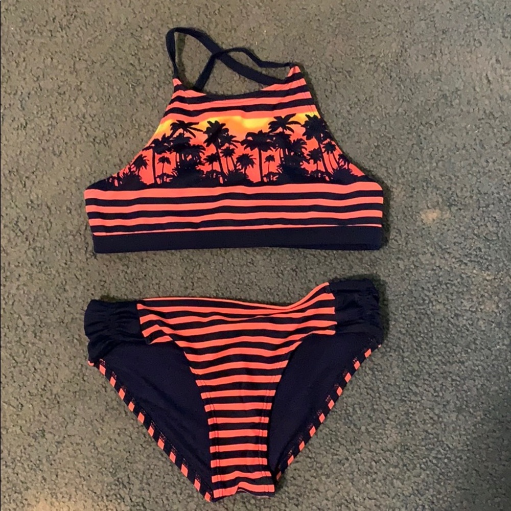 Bathing suit